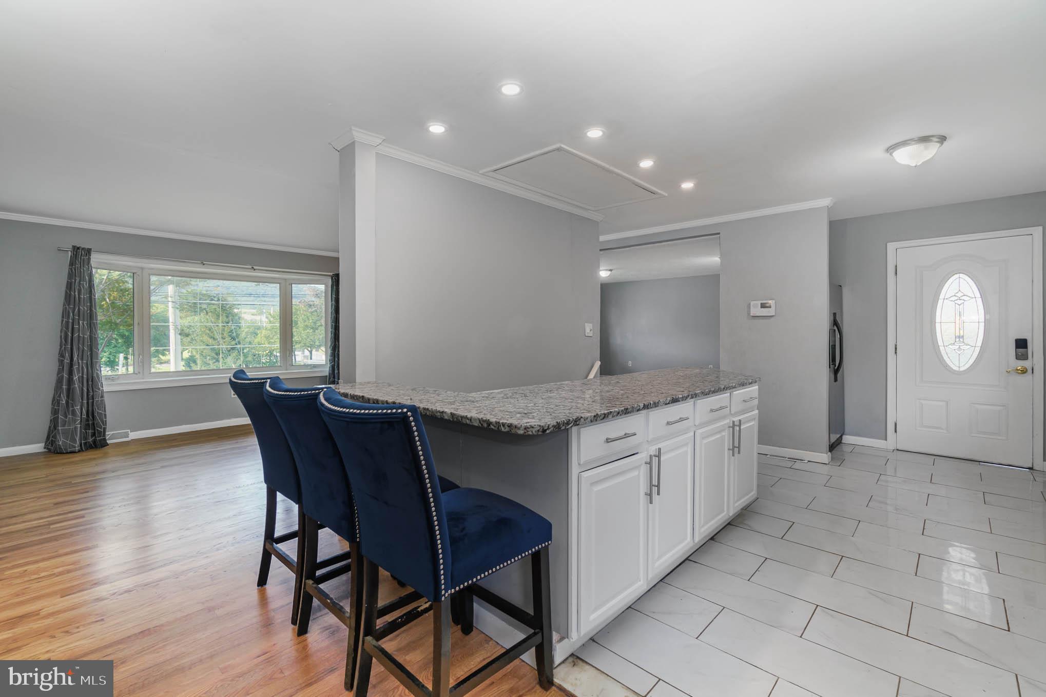 2513 Linglestown Road Harrisburg, PA 17110 - Photo 6 of 28 Gallery Image 6