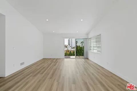 $2,200,000 | 1260 Ozeta Terrace, West Hollywood, CA 90069