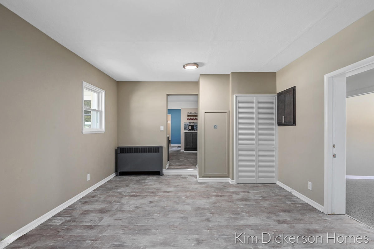 1270 West Giles Road Muskegon, MI 49445 - Photo 20 of 29 family room
