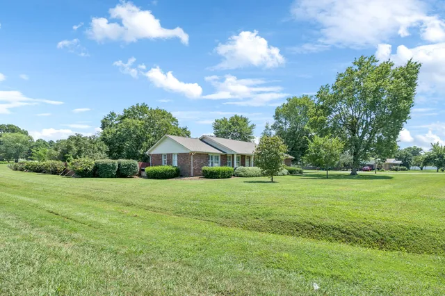 $340,000 | 1336 Sharp Springs Road, Decherd, TN 37324