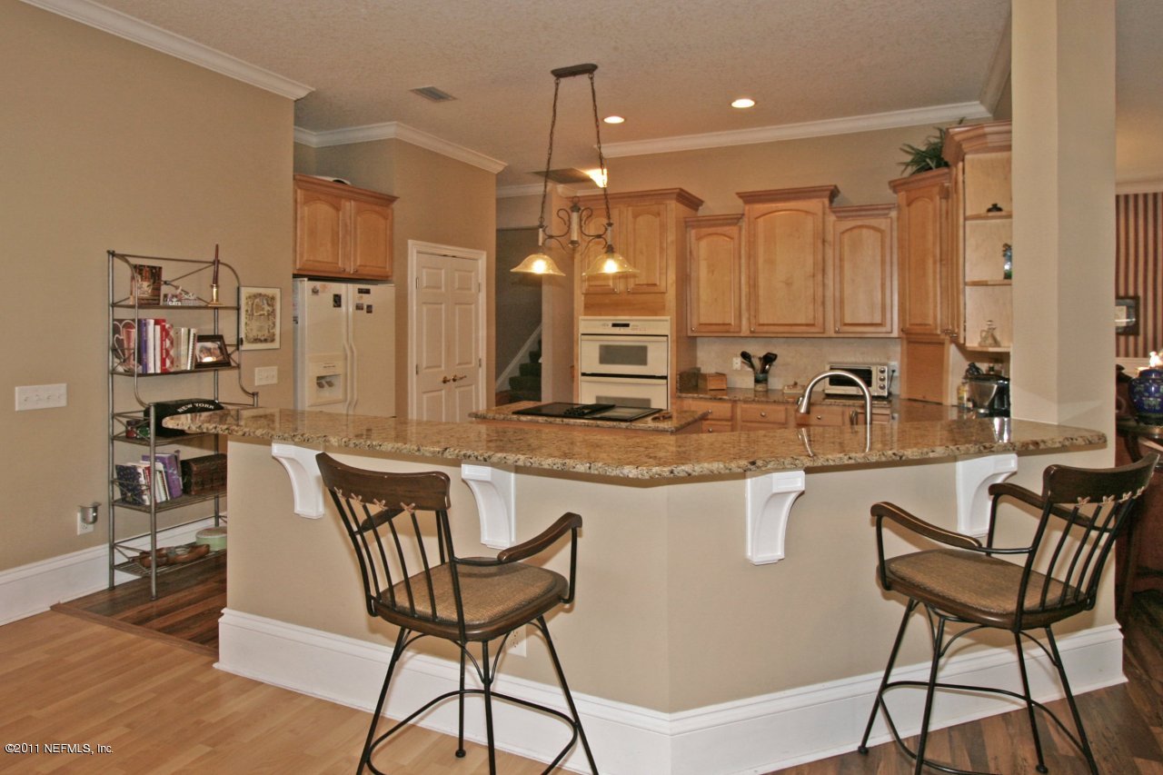 9949 Chelsea Lake Road Jacksonville, FL 32256 - Photo 17 of 19 Breakfast Bar