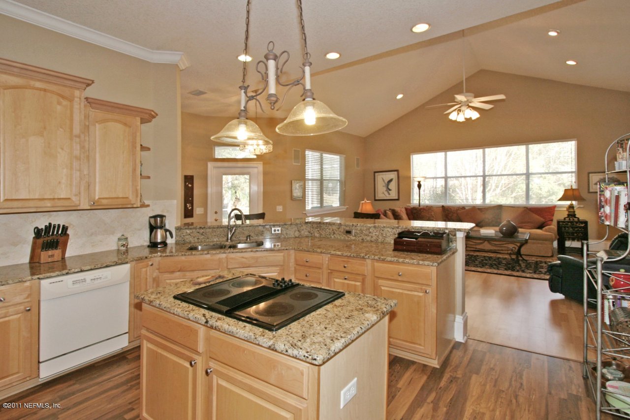 9949 Chelsea Lake Road Jacksonville, FL 32256 - Photo 5 of 19 Family Kitchen 3