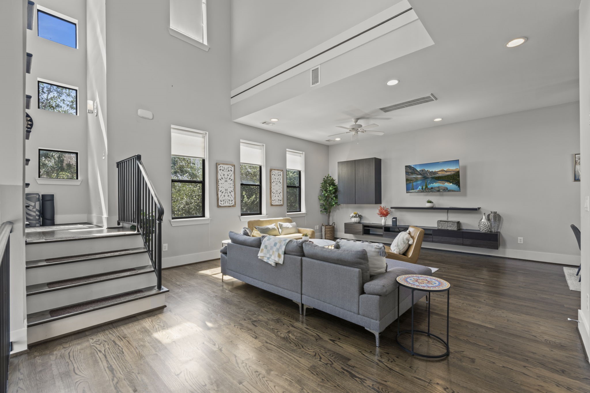 2119 Hadley Street Houston, TX 77003 - Photo 11 of 37