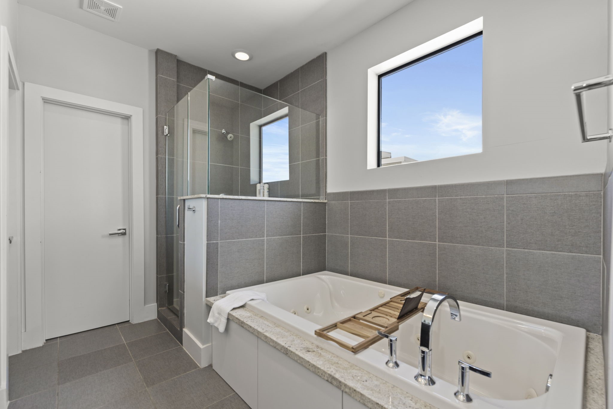 2119 Hadley Street Houston, TX 77003 - Photo 26 of 37