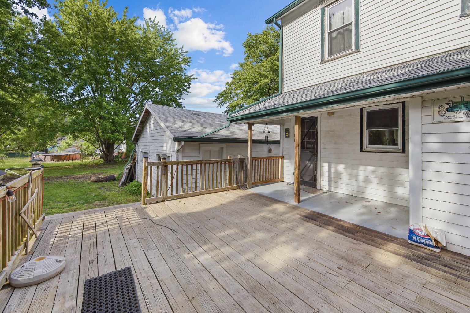 200 West Locust Street Cambridge, IL 61238 - Photo 10 of 32 a view of backyard with deck and wooden floor