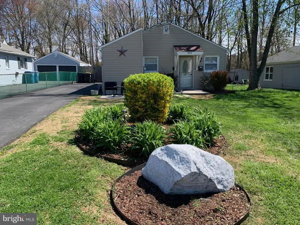 $239,900 | 400 Cedar Avenue, Wilmington, DE 19804