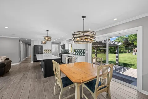 $589,000 | 4 Garden Court, Prospect Heights, IL 60070