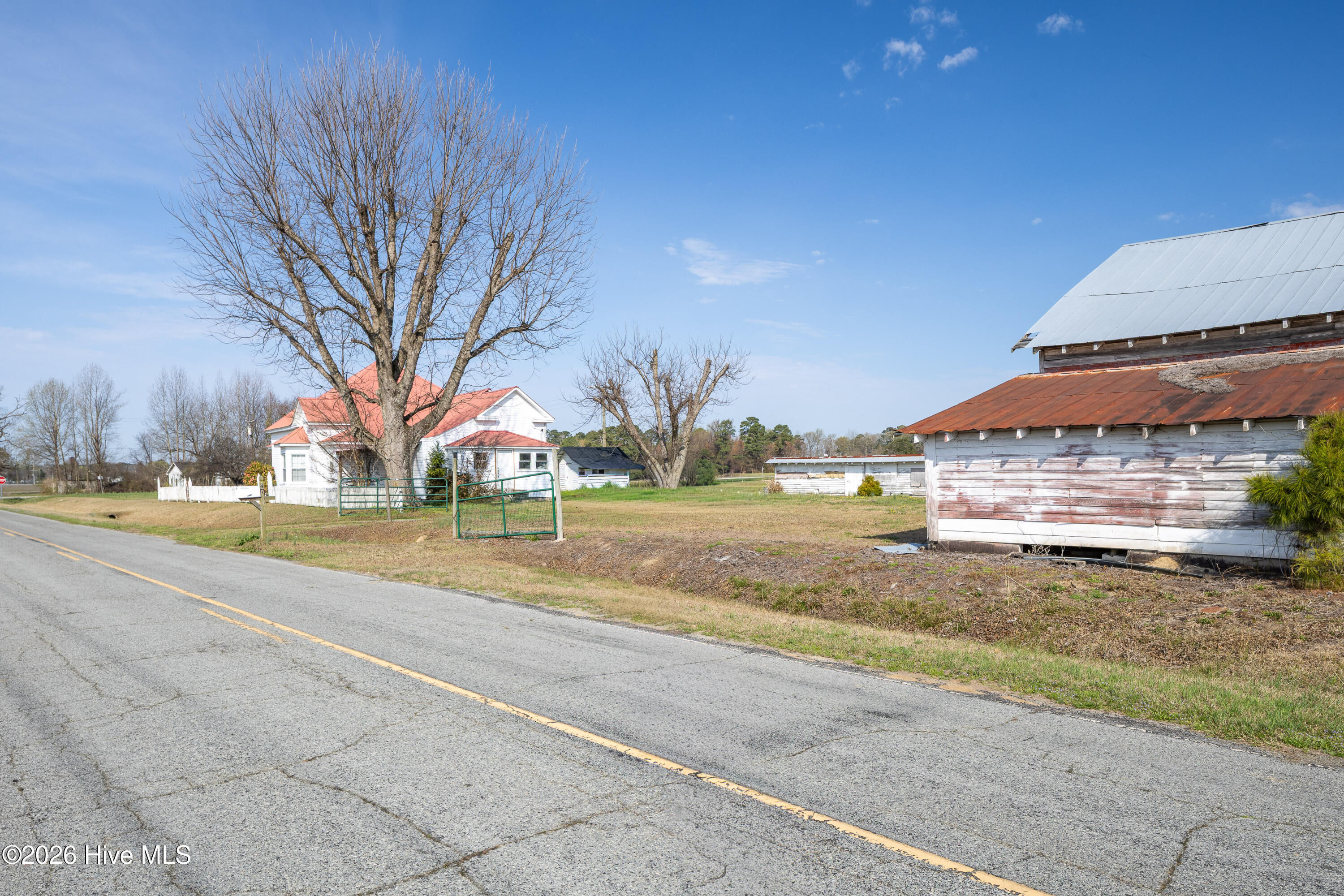 47 Enoch Road Clinton, NC 28328 - Photo 21 of 26 47 Enoch Rd29
