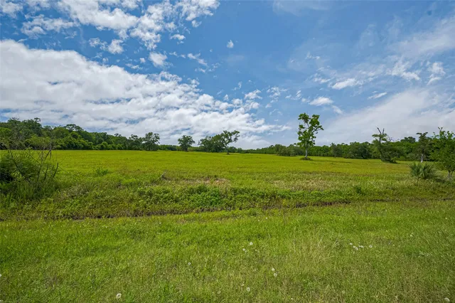 $725,000 | 2015 County Road 740, Sweeny, TX 77480