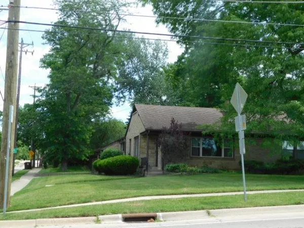 $245,000 | 1421 Parkview Avenue, Rockford, IL 61107