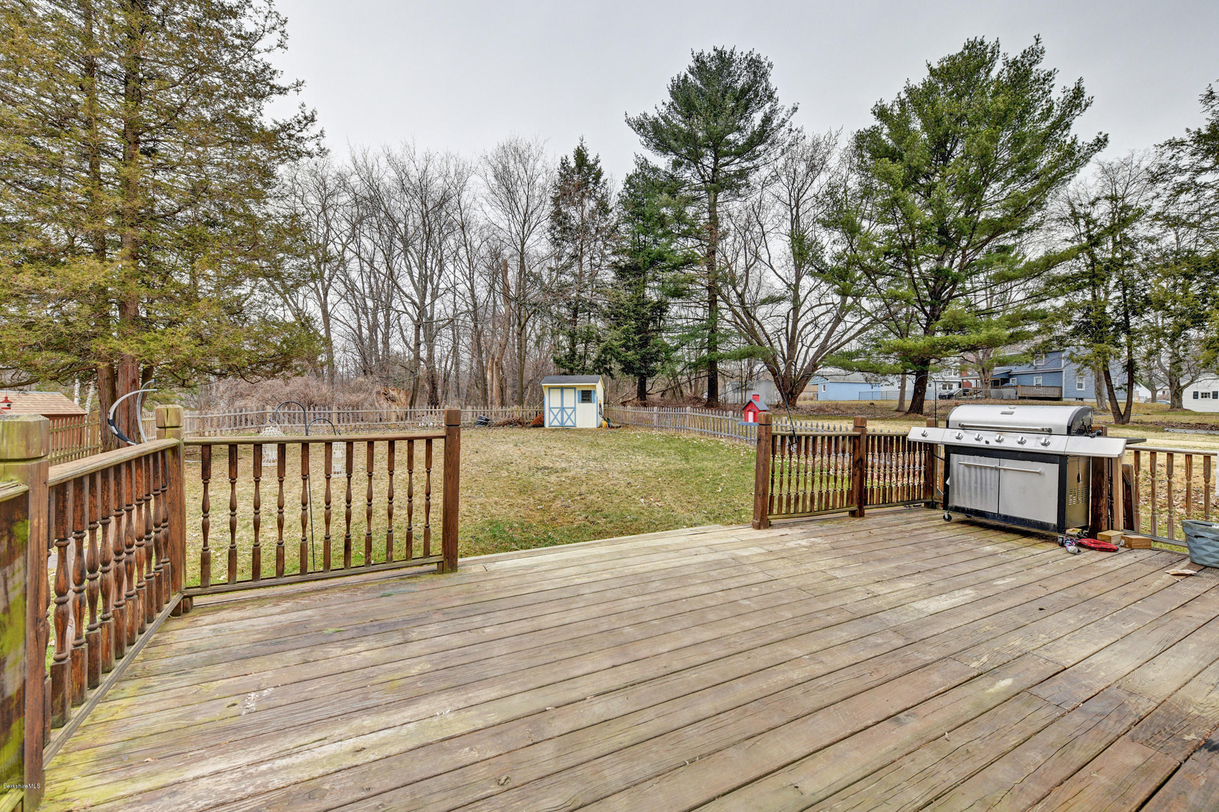 165 Ridgeway Avenue Pittsfield, MA 01201 - Photo 20 of 26 Deck