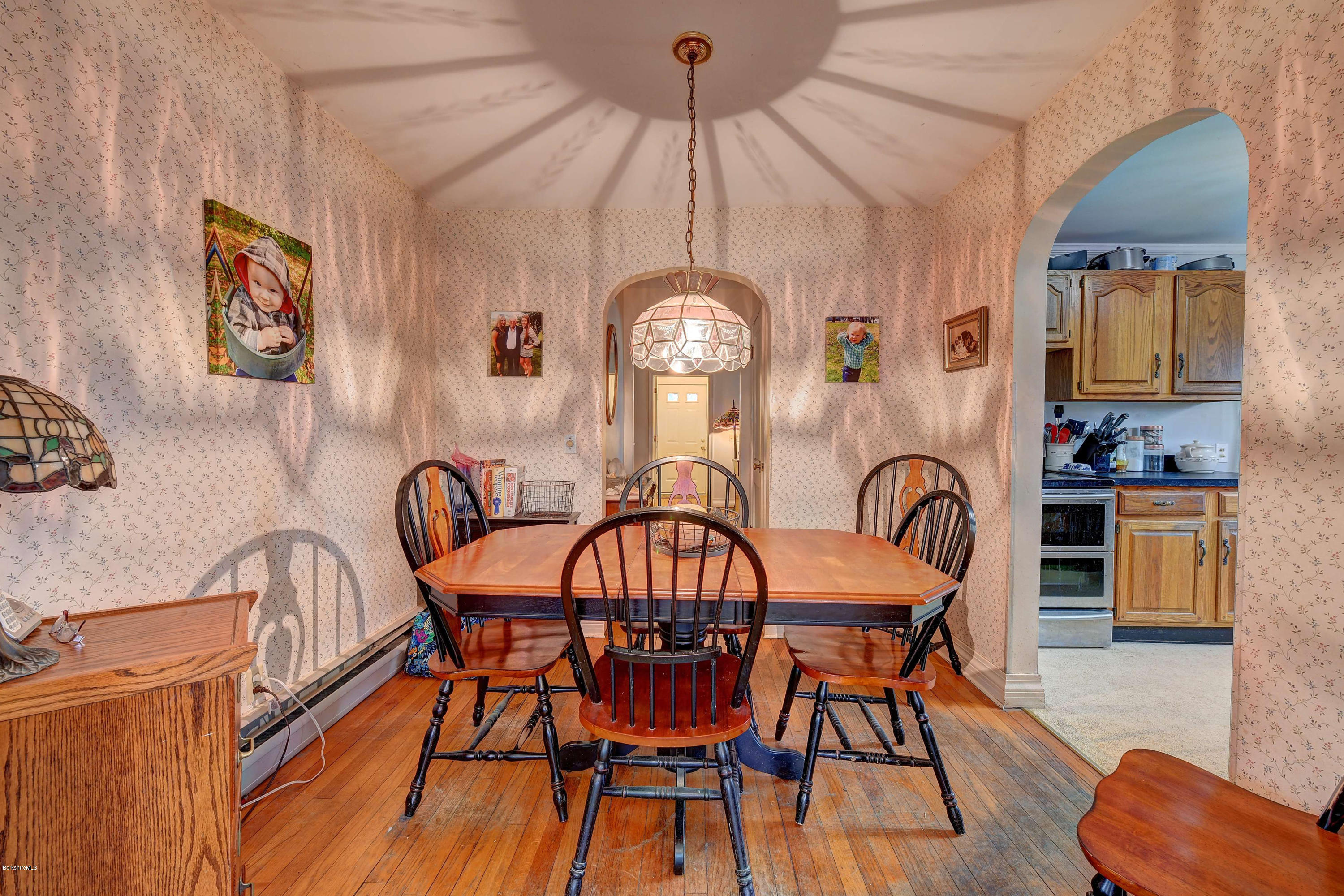 165 Ridgeway Avenue Pittsfield, MA 01201 - Photo 6 of 26 Dining Room