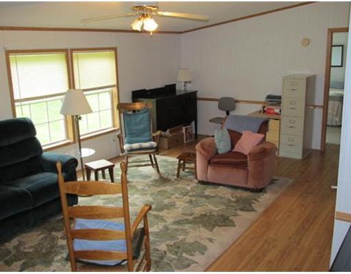 22 Berry Road Pittsfield, ME 04967 - Photo 12 of 24 Living Room.