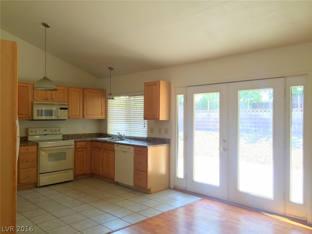 1423 Bronco Road Boulder City, NV 89005 - Photo 6 of 19 Gallery Image 6