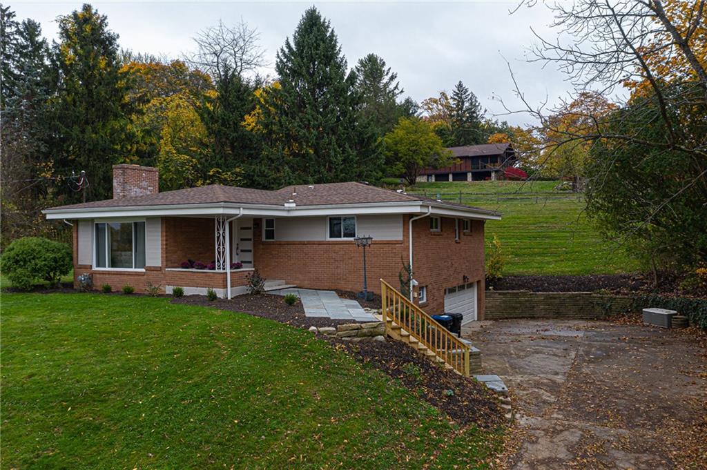 271 West Ingomar Road Pittsburgh, PA 15237 - Photo 2 of 25