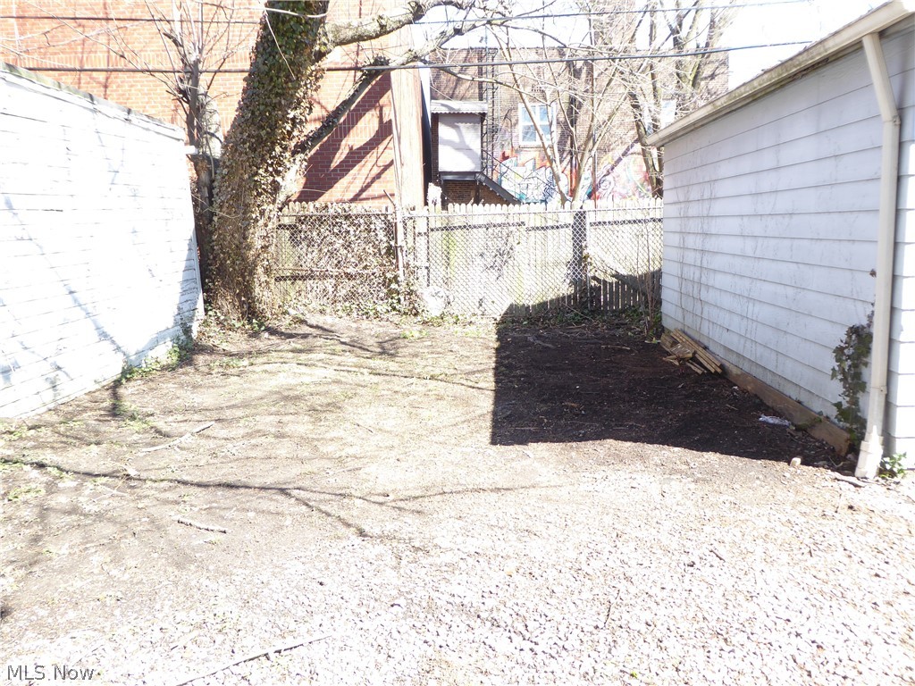 2179 Edgewood Road Cleveland, OH 44118 - Photo 40 of 41