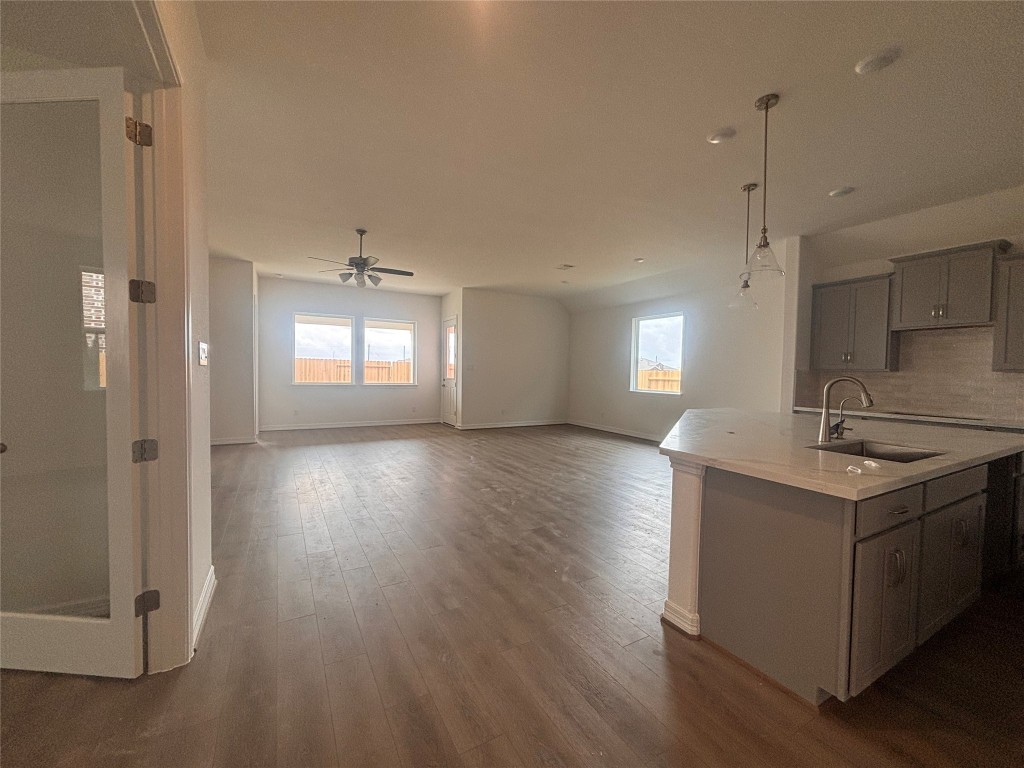 7723 Jade Crest Drive Angleton, TX 77515 - Photo 22 of 30