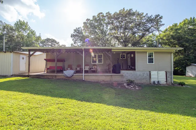 $245,000 | 3130 Nance Bend Road, Clifton, TN 38425