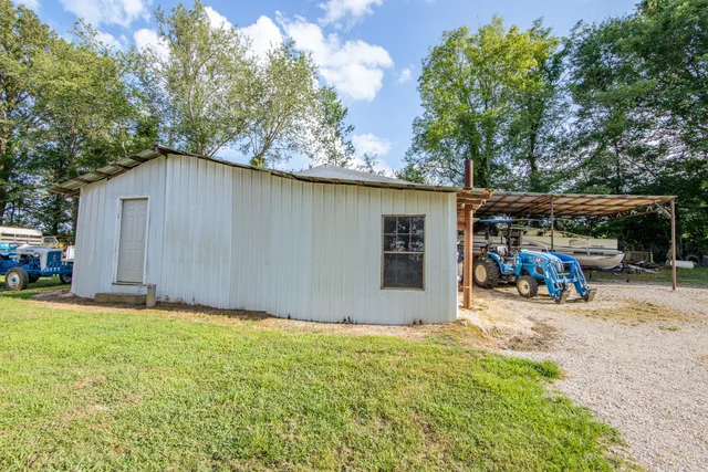 $245,000 | 3130 Nance Bend Road, Clifton, TN 38425