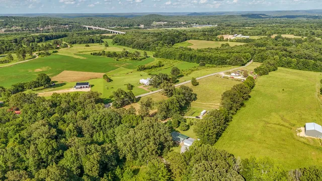 $245,000 | 3130 Nance Bend Road, Clifton, TN 38425