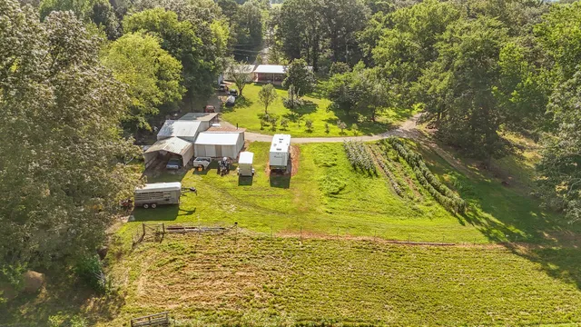 $245,000 | 3130 Nance Bend Road, Clifton, TN 38425