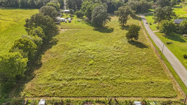 $245,000 | 3130 Nance Bend Road, Clifton, TN 38425