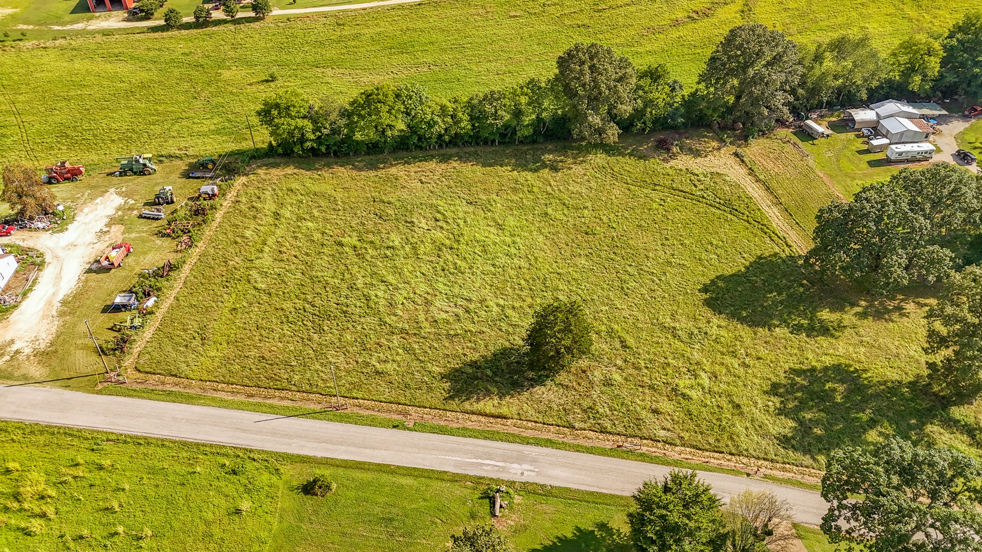 3130 Nance Bend Road Clifton, TN 38425 - Photo 71 of 76 a view of an ocean