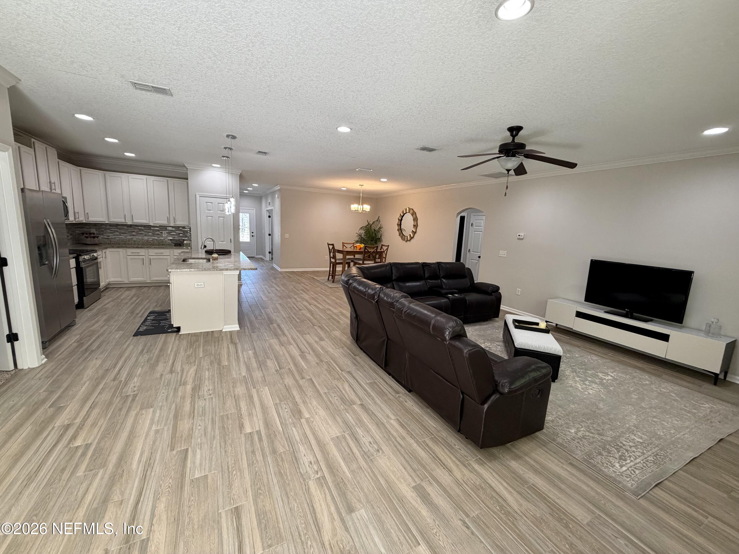 1587 Lockend Road Jacksonville, FL 32221 - Photo 26 of 44 living/kitchen/dinning