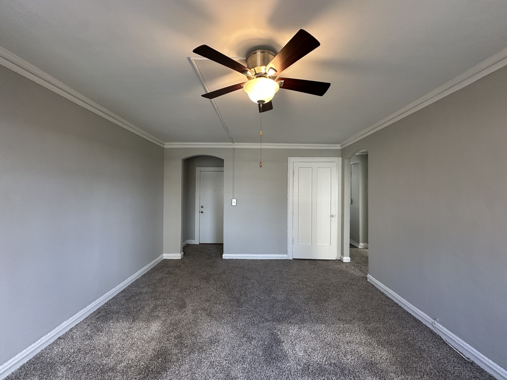 661 West Sheridan Road, Unit 601 Chicago, IL 60613 - Photo 11 of 20 a view of an empty room