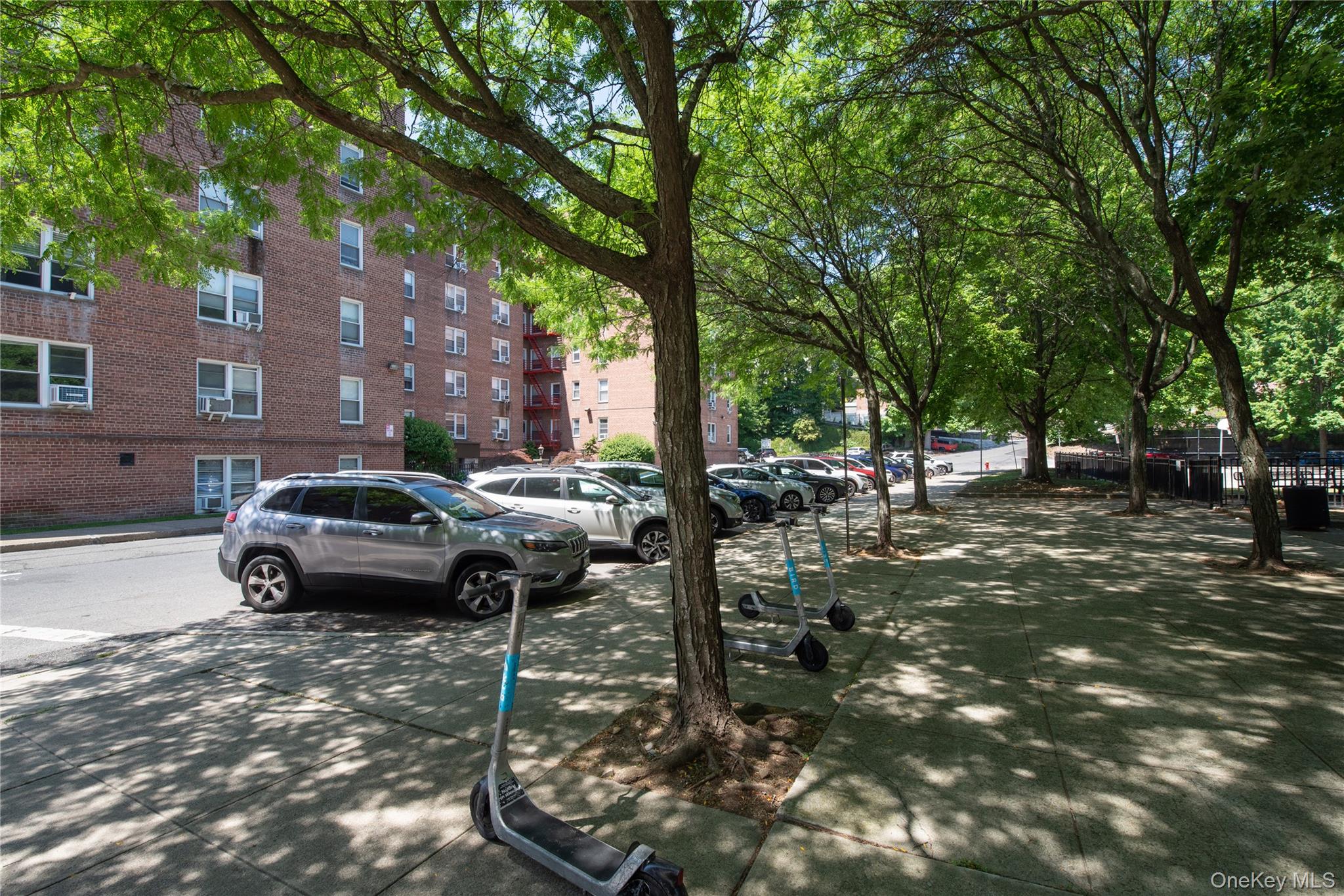 1 Vincent Road, Unit 1C Bronxville, NY 10708 - Photo 6 of 36 Gallery Image 6