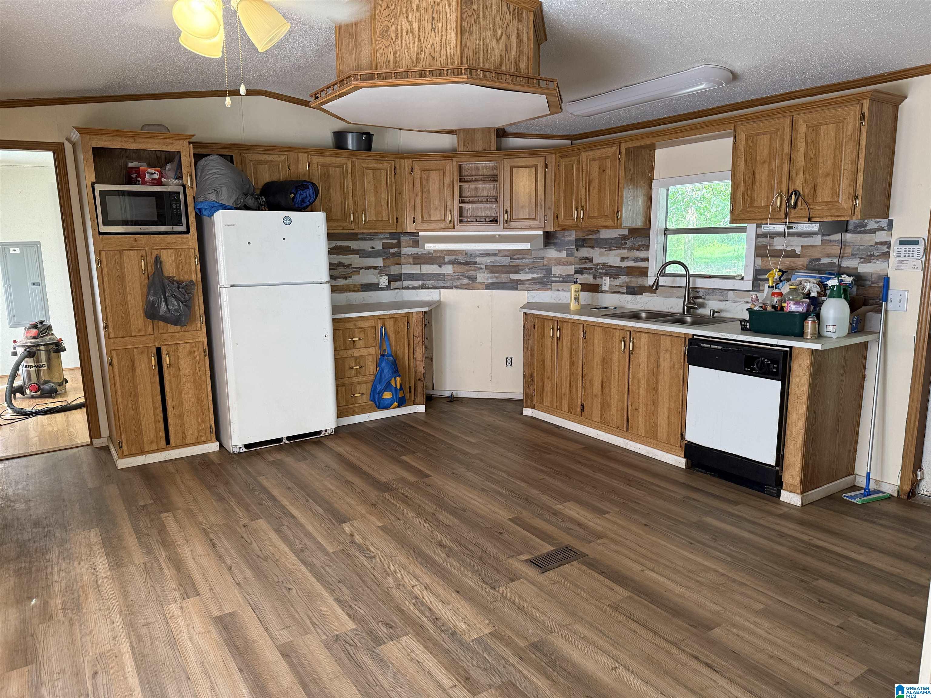988 Anniston Beach Road Anniston, AL 36206 - Photo 5 of 12