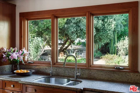 $3,490,000 | 4440 Grand Avenue, Ojai, CA 93023