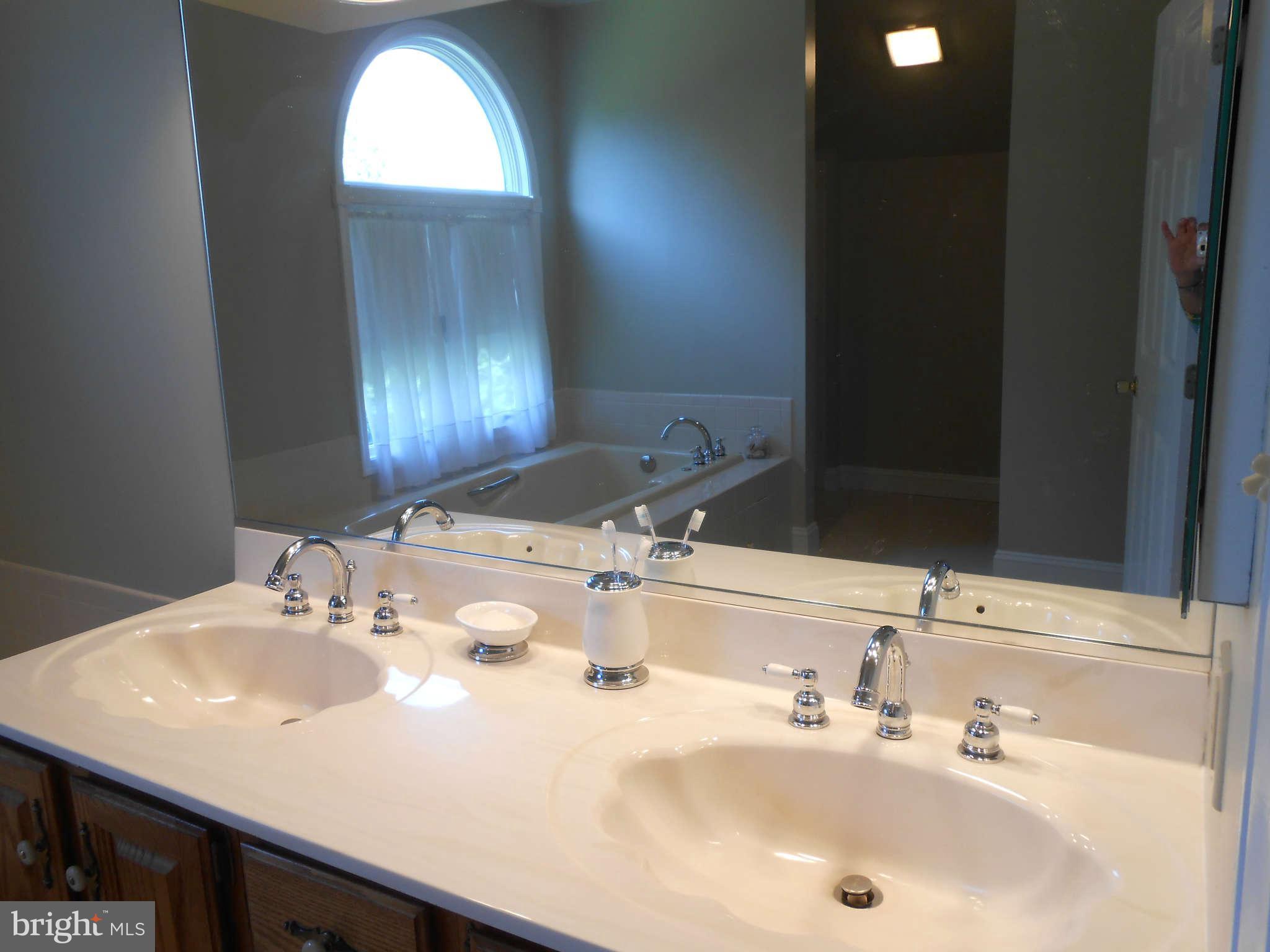 6160 Woodville Road Mount Airy, MD 21771 - Photo 22 of 30 Bath