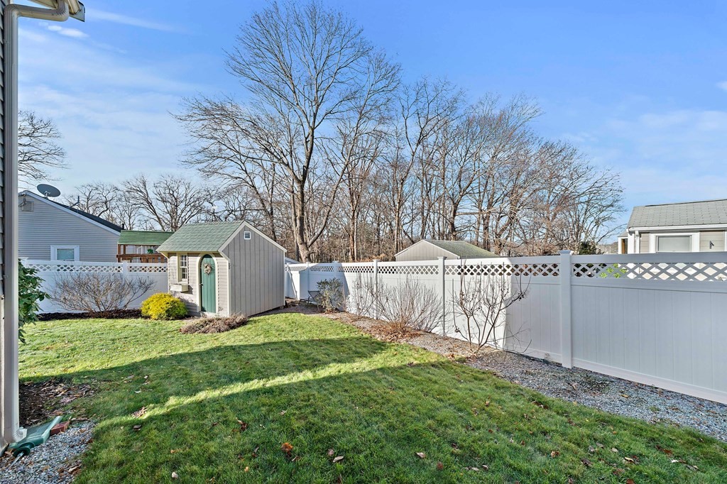 27 Edwards Road Braintree, MA 02184 - Photo 23 of 24 Gallery Image 23