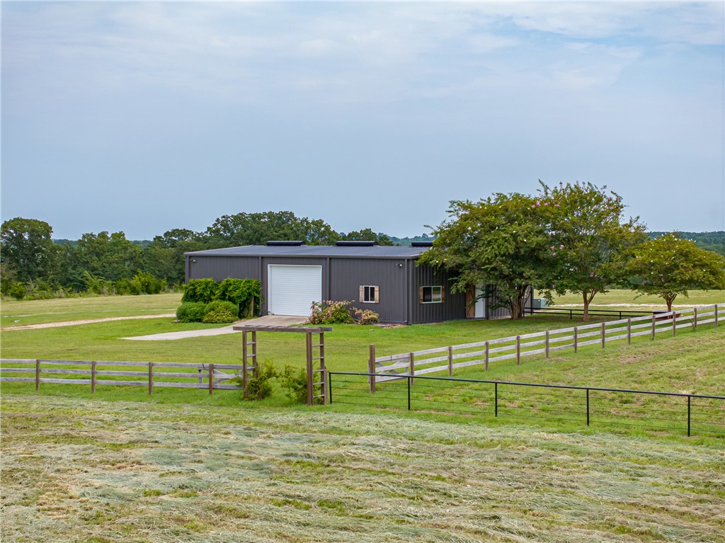 5107 Bovista Ranch Road Navasota, TX 77868 - Photo 20 of 50 a view of a back yard