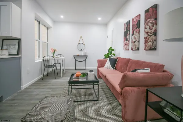 $1,400 | 225 Atlantic Avenue, Unit B3, Atlantic City, NJ 08401