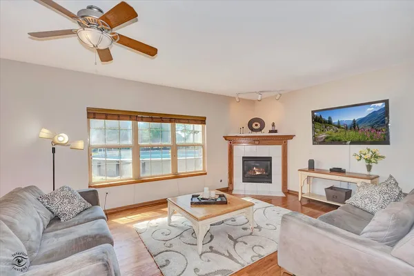 $548,800 | 8057 Duane Drive, Frankfort, IL 60423