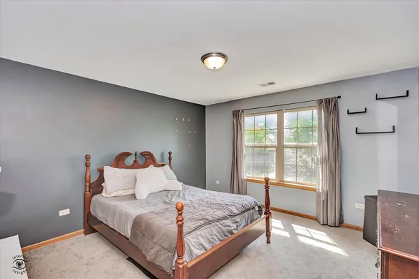 $548,800 | 8057 Duane Drive, Frankfort, IL 60423