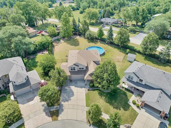 $548,800 | 8057 Duane Drive, Frankfort, IL 60423