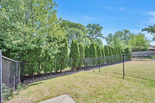 $548,800 | 8057 Duane Drive, Frankfort, IL 60423