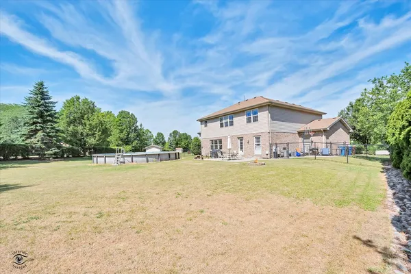 $548,800 | 8057 Duane Drive, Frankfort, IL 60423