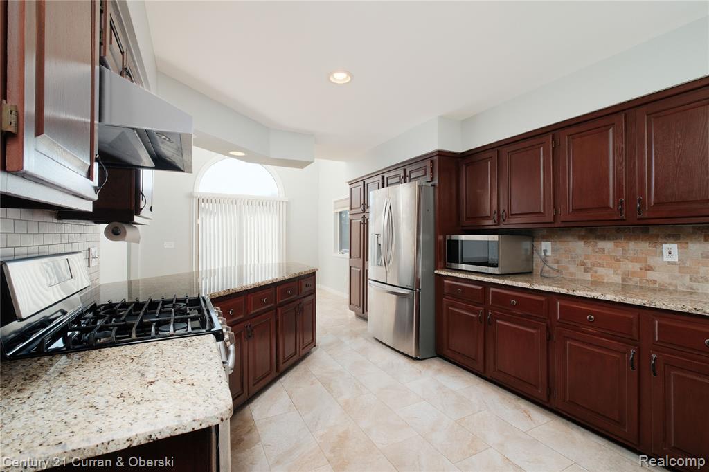 1083 North Livernois Road Rochester, MI 48306 - Photo 14 of 66