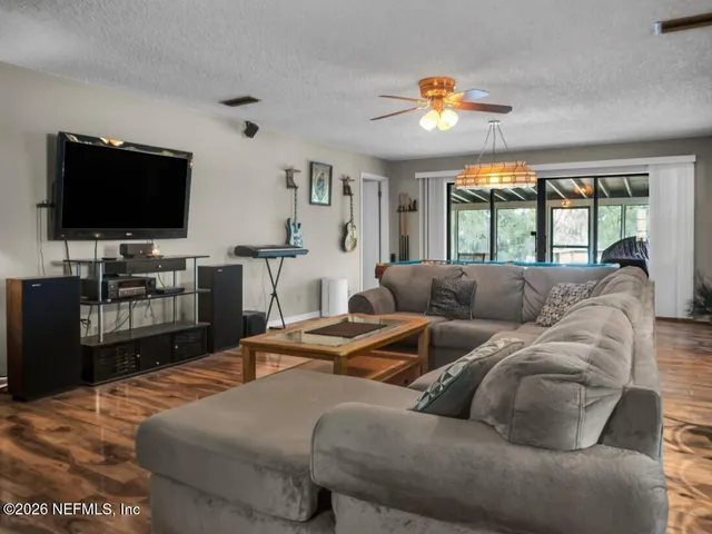 $400,000 | 135 Ashley Lake Drive, Melrose, FL 32666