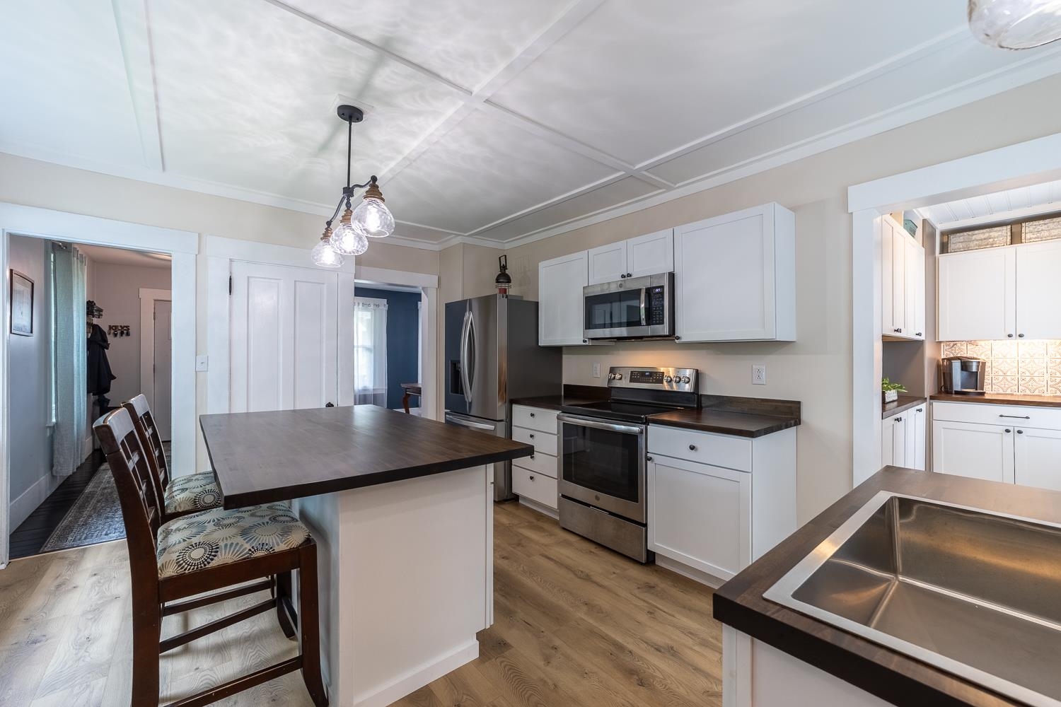 61 High Street Tilton, NH 03276 - Photo 2 of 58