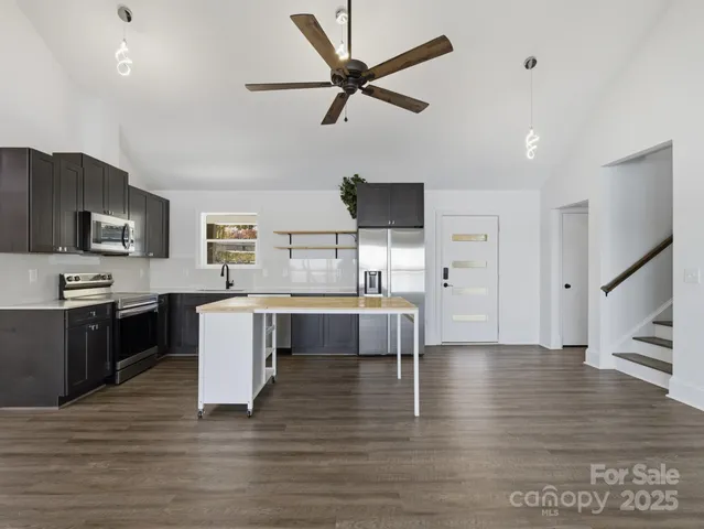 $1,199,000 | 9115 Clement Circle, Terrell, NC 28682