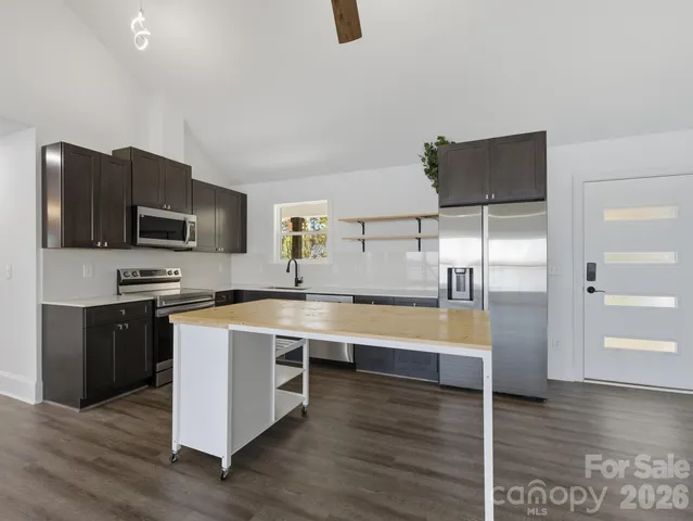 $1,149,999 | 9115 Clement Circle, Terrell, NC 28682