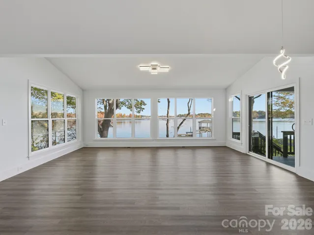 $1,149,999 | 9115 Clement Circle, Terrell, NC 28682