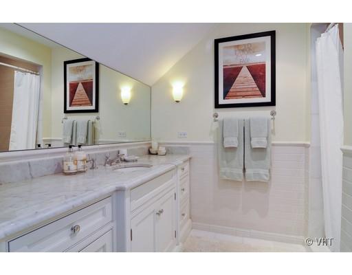 334 West Menomonee Street, Unit 102 Chicago, IL 60614 - Photo 6 of 8