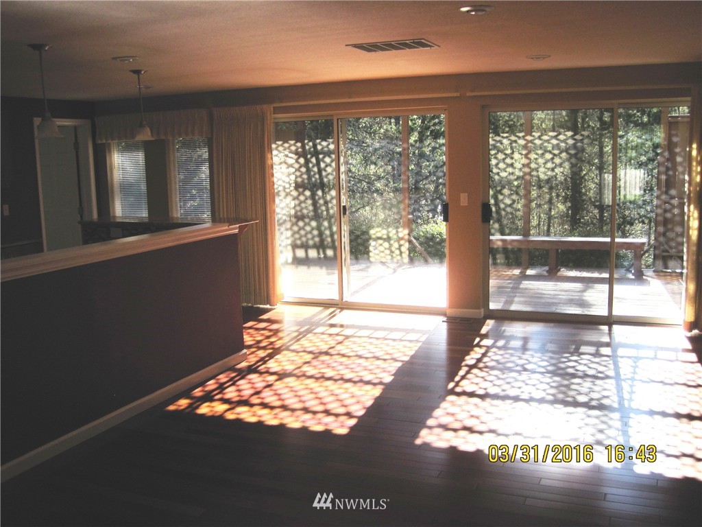 1061 Southwest Spruce Road Port Orchard, WA 98367 - Photo 7 of 16 Gallery Image 7