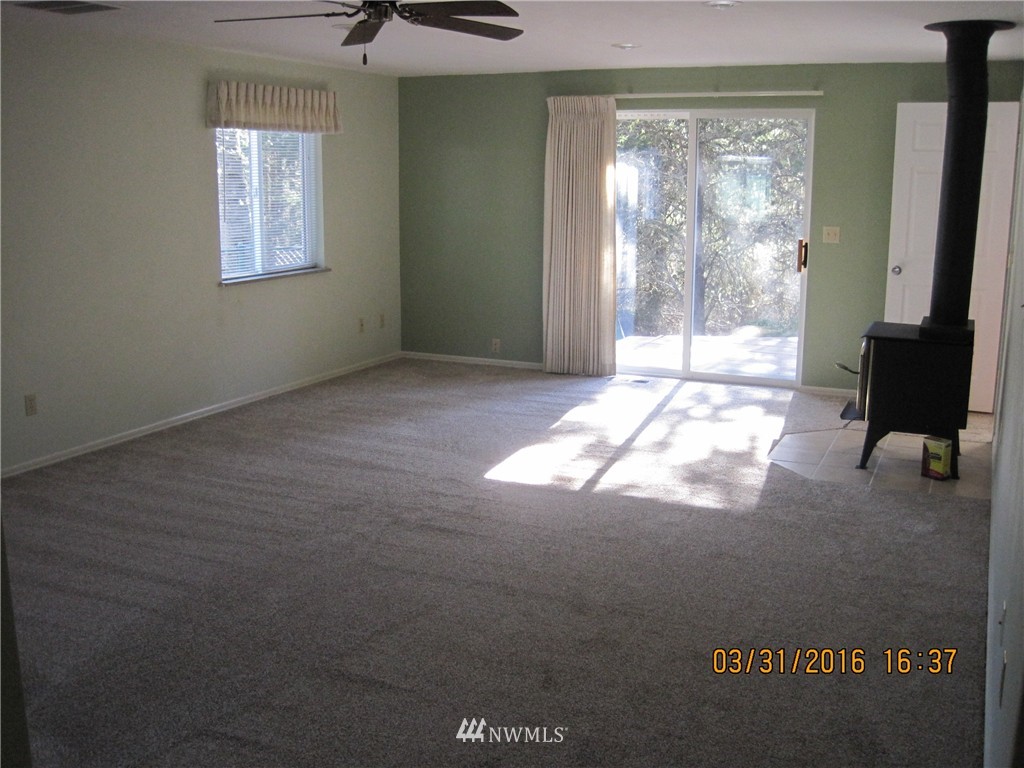 1061 Southwest Spruce Road Port Orchard, WA 98367 - Photo 9 of 16 Gallery Image 9
